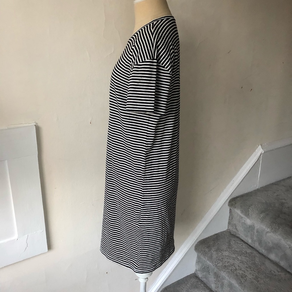 SOLD Everlane Striped The Cotton Box-Cut Tee Dress - Picture 5 of 7